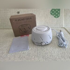 DOHM White Yogasleep Sound Machine